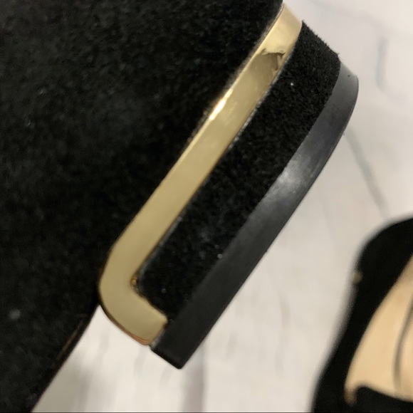 VINCE CAMUTO Rizell Black Smooth Velvet Suede Shoe - Picture 9 of 10